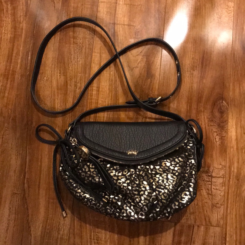 💥NEW ARRIVAL 💥 Juicy Couture Crossbody